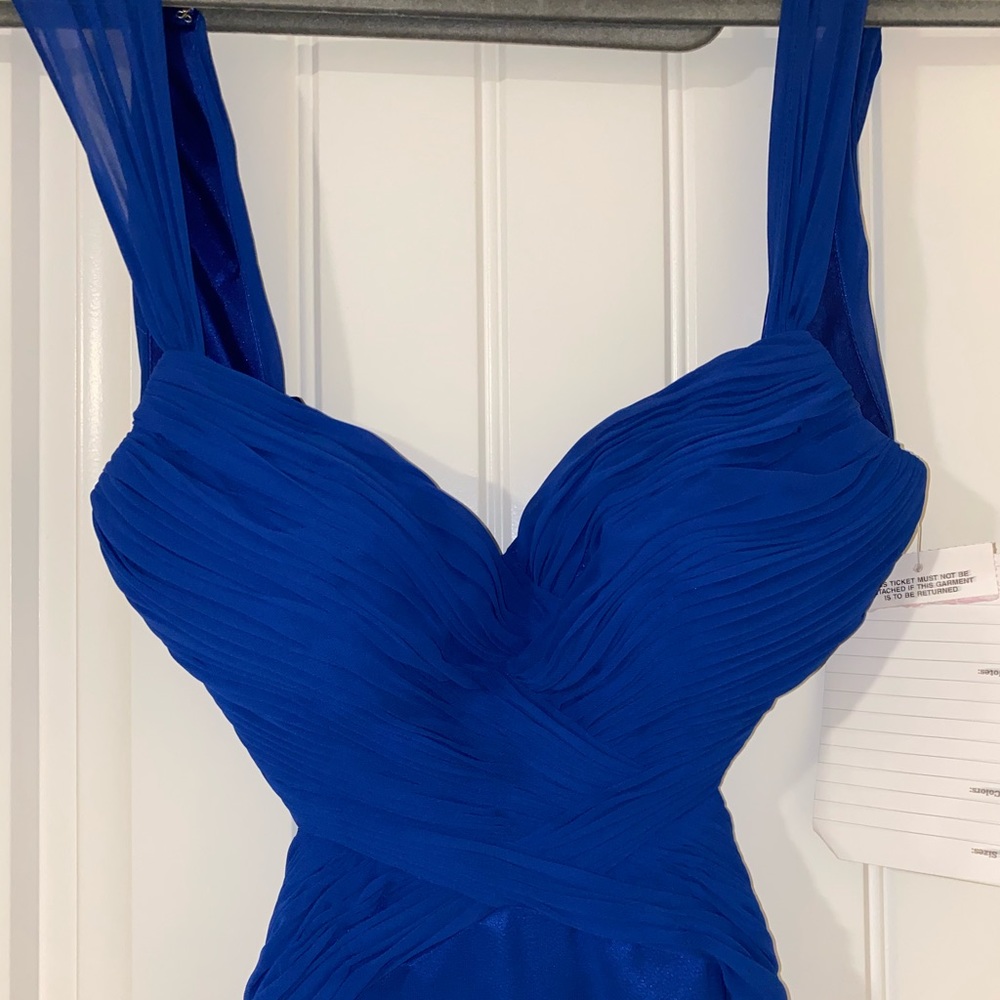 NWT ROYAL BLUE GOWN SIZE 2 will fit a 00-0 & 2
